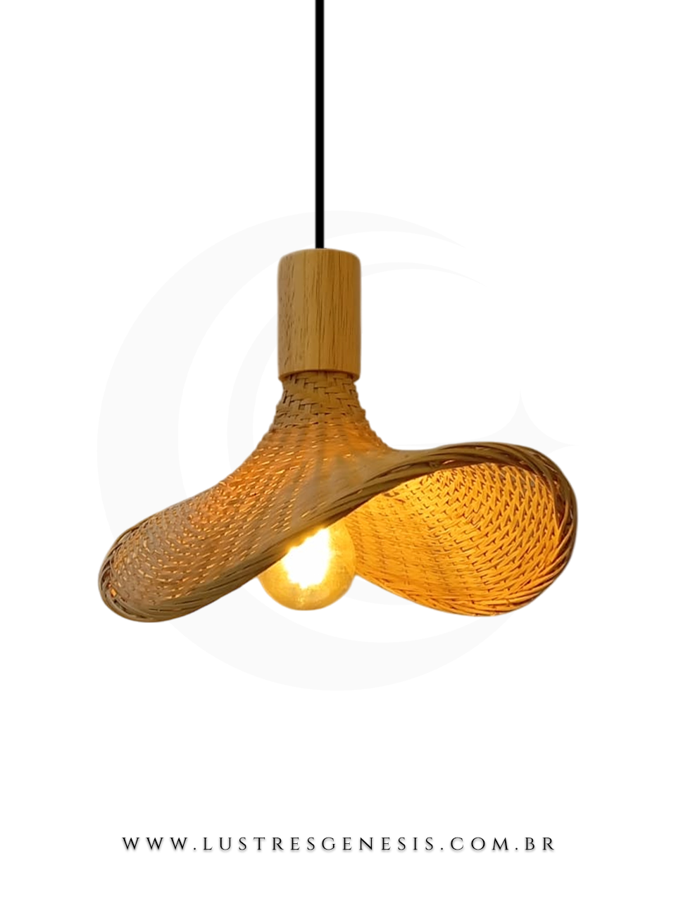 Pendente de bambu rústico feito em rattan, ideal para mesas, balcão de cozinha, área gourmet e sítios, com design artesanal e natural.